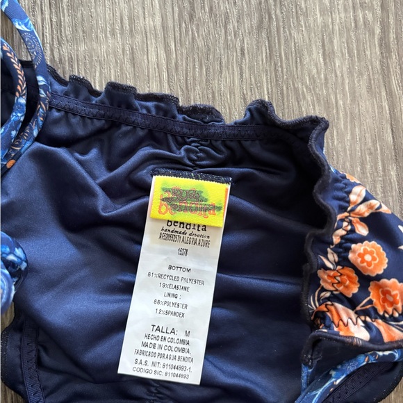 NEW Agua Bendita Azure print bikini bottoms - Picture 3 of 4